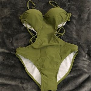 One piece bikini